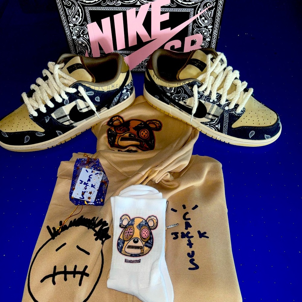 Cactus Jack dunk hoodie set ( not  shoes )
